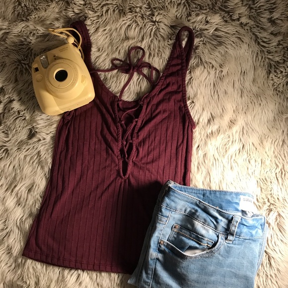 Urban Outfitters// Lace-up Burgundy Crop Top - Picture 4 of 4